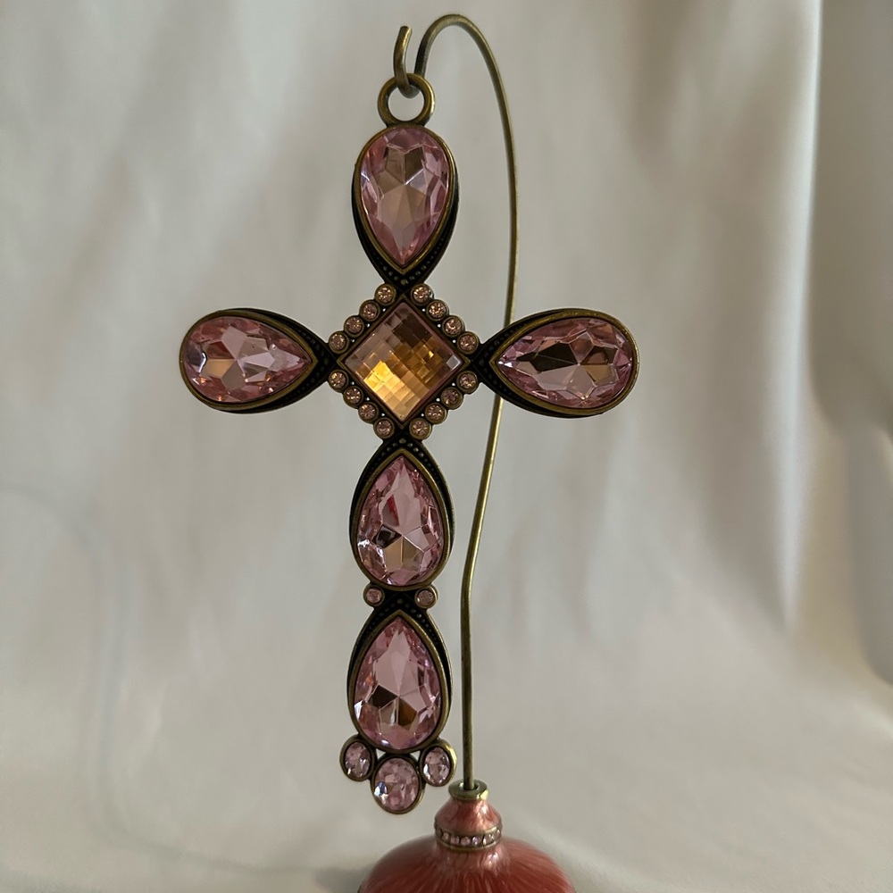 Kirkland Signature Pink and Gold Cross Ornament w/ Pink Stand - Picture 14 of 16